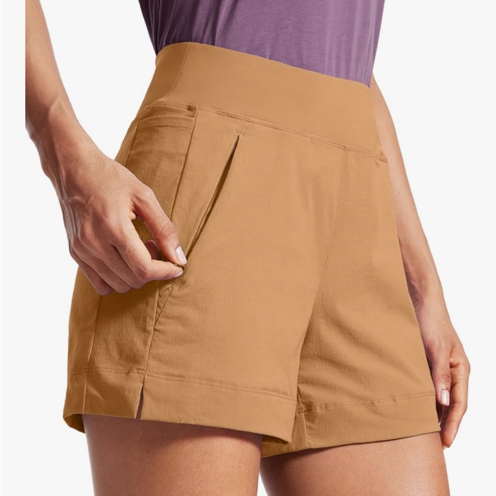 NWOT CRZ YOGA Women's Doe Brown Athletic Shorts